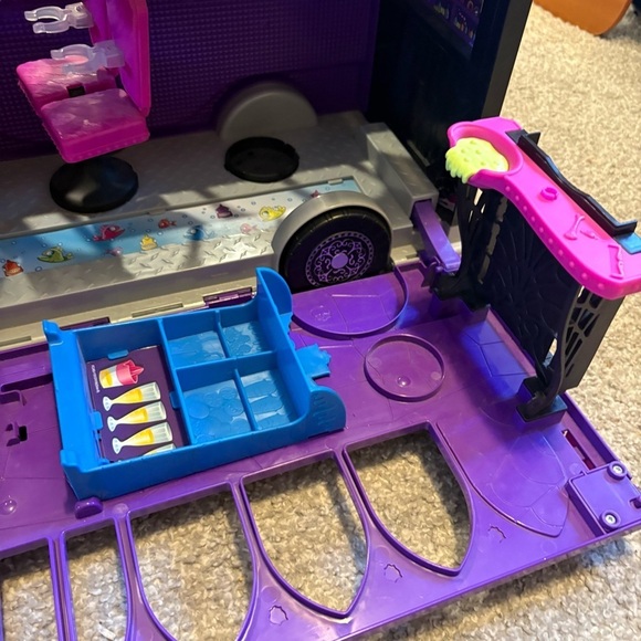 Purple Kids Toy Bus with Accessories - Picture 5 of 10